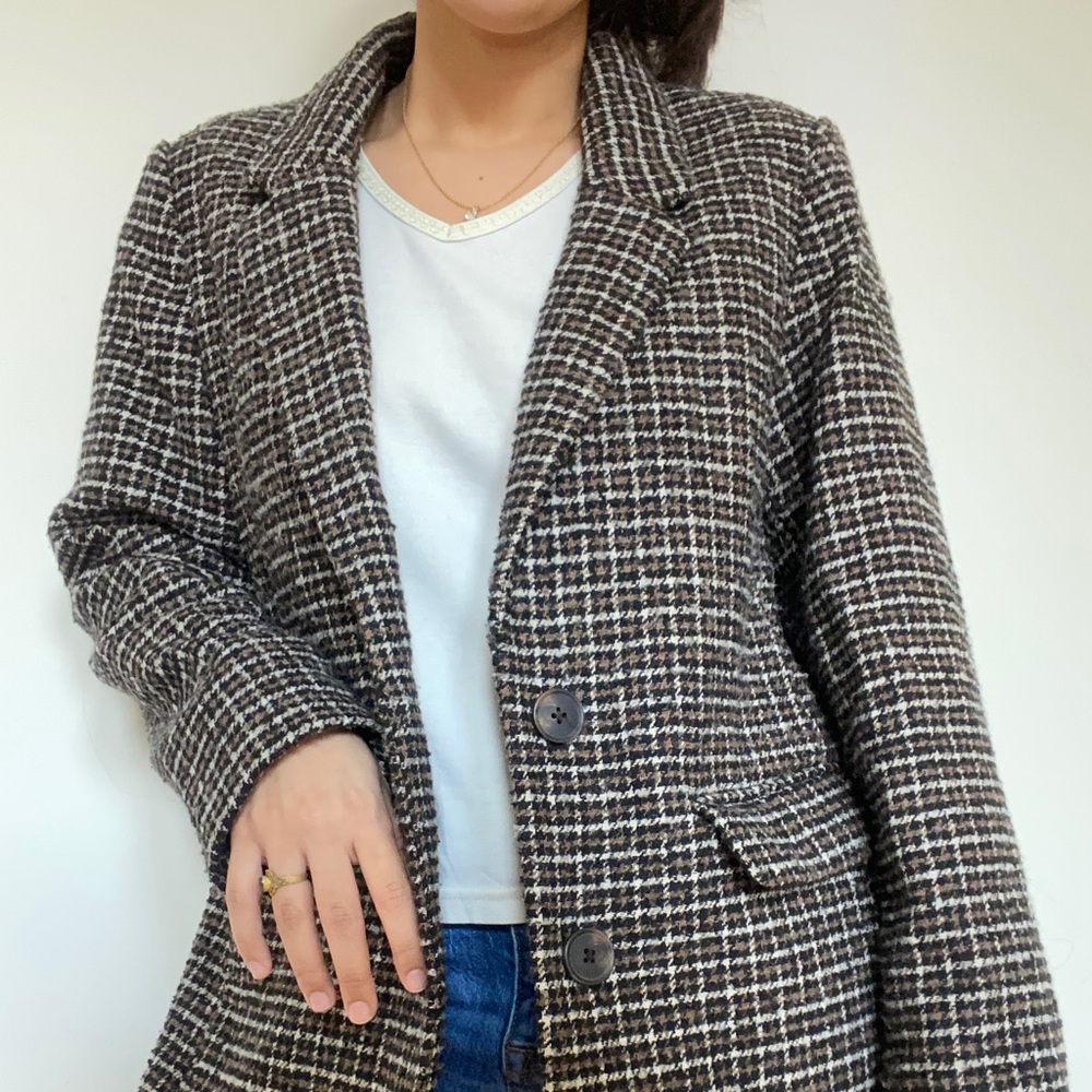 Oversized knit blazer